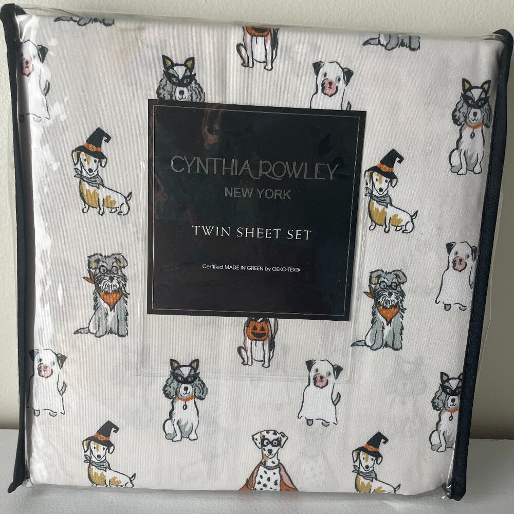 Cynthia Rowley New York Twin Sheet Set White with Dogs in Costumes NIP
